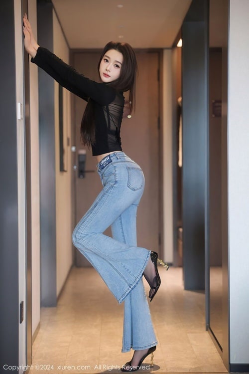 얼굴이 살짝 부자연스럽지만..ㅎ