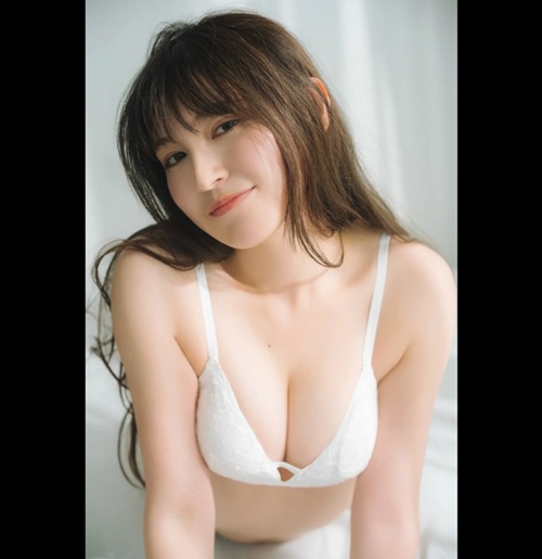 배우 코지나 유이