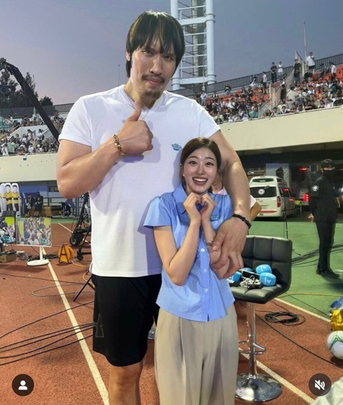 얼굴이 주먹만한 여자아나운서